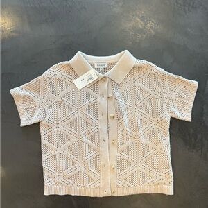 Evereve Women’s Beige Button-Up Knit Shirt.